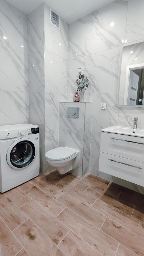 Zlote Apartamenty 58 Legnica Exterior foto